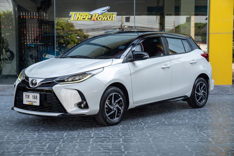 Toyota Yaris 2021 1.2 Sport Premium Sedan เบนซิน ไม่ติดแก๊ส เกียร์อัตโนมัติ ขาว รูปที่ 1