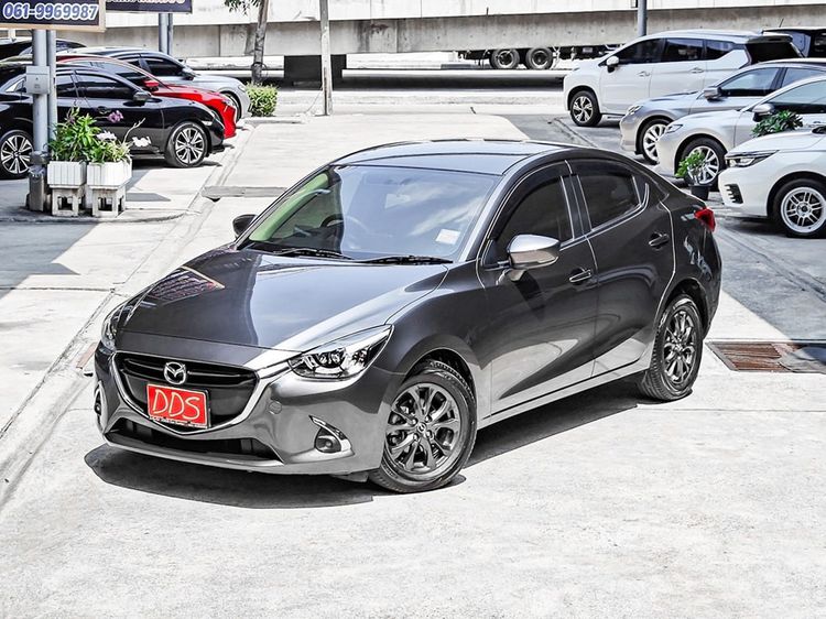 Mazda Mazda 2 2019 1.3 High Connect Sedan เบนซิน เกียร์อัตโนมัติ เทา รูปที่ 2