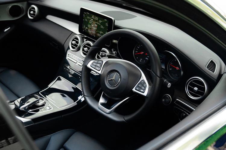 Mercedes-Benz C-Class 2015 C300 Sedan ไฮบริด ไม่ติดแก๊ส เกียร์อัตโนมัติ น้ำเงิน รูปที่ 4
