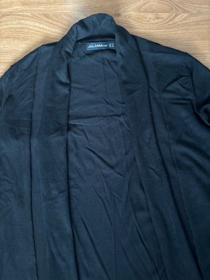เสื้อคลุม สีดำ ผ้ายืด ยี่ห้อ ZARA รูปที่ 4