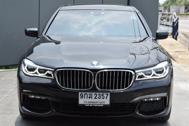 BMW Series 7 2019 740Le Sedan ปลั๊กอินไฮบริด (PHEV) ไม่ติดแก๊ส เกียร์อัตโนมัติ ดำ รูปที่ 2