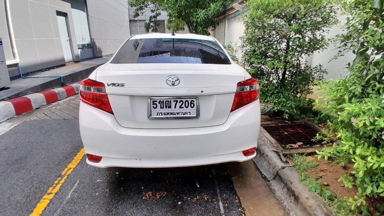 Toyota รุ่นอื่นๆ 2013 รุ่นย่อยอื่นๆ Sedan เบนซิน เกียร์อัตโนมัติ ขาว รูปที่ 3