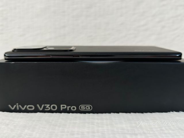 Vivo V30 Pro (สีดำ) มือสอง อายุแค่ 1 เดือน 4 วัน ส่งฟรีถึงมือทั่วกรุงเทพฯ และปริมณฑล หรือส่งฟรี EMS ทั่วไทย สอบถามเพิ่มเติมโทร 0886700657  รูปที่ 7