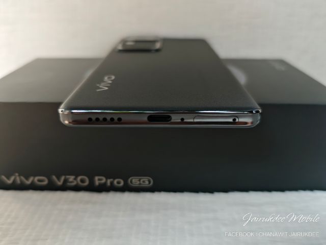 Vivo V30 Pro (สีดำ) มือสอง อายุแค่ 1 เดือน 4 วัน ส่งฟรีถึงมือทั่วกรุงเทพฯ และปริมณฑล หรือส่งฟรี EMS ทั่วไทย สอบถามเพิ่มเติมโทร 0886700657  รูปที่ 5