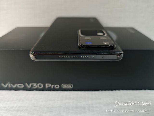 Vivo V30 Pro (สีดำ) มือสอง อายุแค่ 1 เดือน 4 วัน ส่งฟรีถึงมือทั่วกรุงเทพฯ และปริมณฑล หรือส่งฟรี EMS ทั่วไทย สอบถามเพิ่มเติมโทร 0886700657  รูปที่ 6