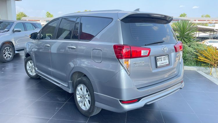 Toyota Innova 2018 2.8 Crysta G Utility-car ดีเซล ไม่ติดแก๊ส เกียร์อัตโนมัติ เทา รูปที่ 3