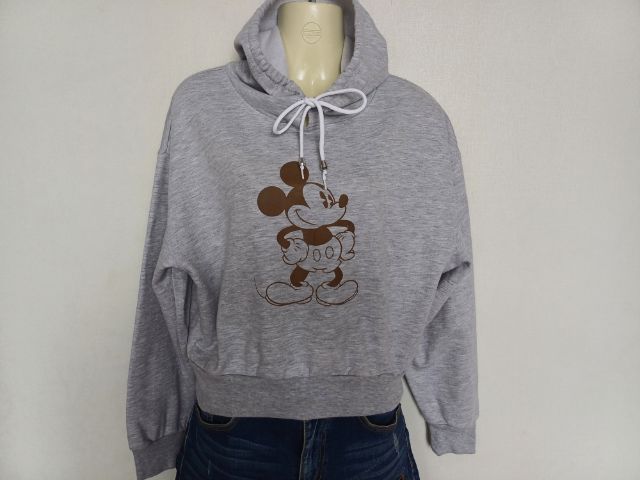 Disney Hoodie Sweater Size S
เสื้อกันหนาว รูปที่ 2