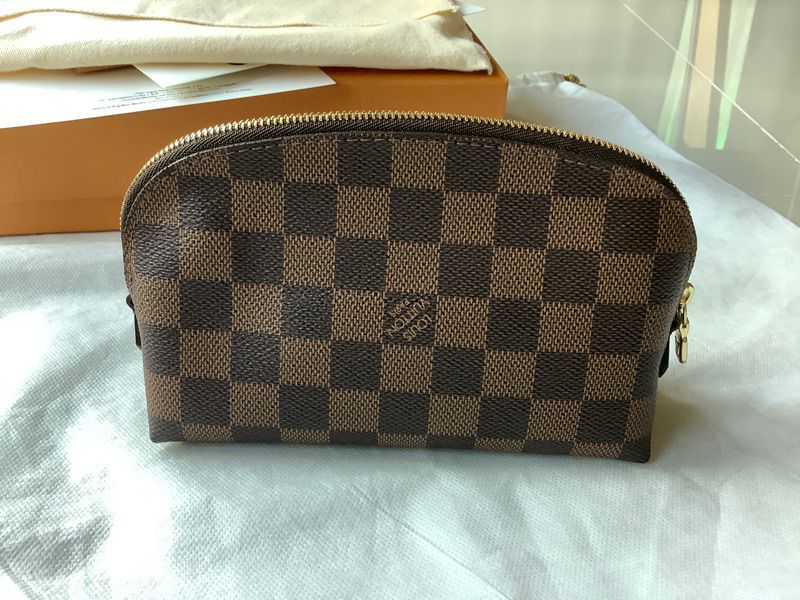 LOUIS VUITTON COSMETIC PM รูปที่ 2