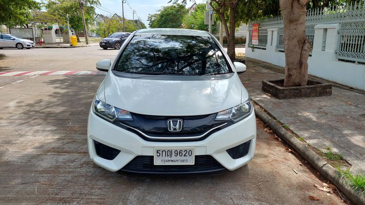 Honda Jazz 2016 1.5 V Plus i-VTEC Sedan เบนซิน ไม่ติดแก๊ส เกียร์อัตโนมัติ ขาว รูปที่ 2
