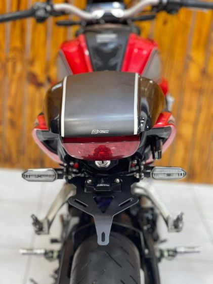 มอเตอร์​ไซค์​ Honda CB150R สีแดง รูปที่ 10