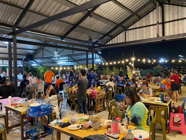 เซ้งร้าน บ่อตกกุ้ง-สวนอาหาร ซอยสามัคคี นนทบุรี บรรยากาศดี  มีที่จอดรถกว่า 30 คัน เดินจากBTSได้ รูปที่ 2