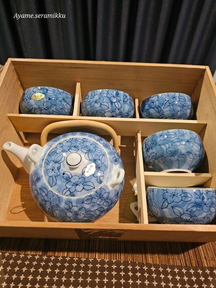 🎏รายละเอียดสินค้า :เซ็ทกาชงน้ำชาเซรามิกสีขาว ลวดลายดอกไม้สีฟ้าคราม รูปที่ 5