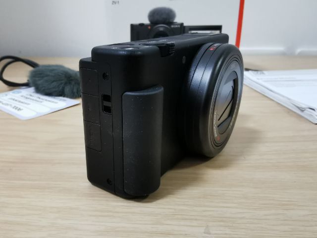 กล้องมิลเลอร์เลส sony Zv1