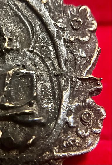 เหรียญหล่อเจ้าสัว พิมพ์ซุ้มดอกพิกุล หลวงปู่บุญ วัดกลางบางแก้ว นครปฐม ปี 2471 รูปที่ 4