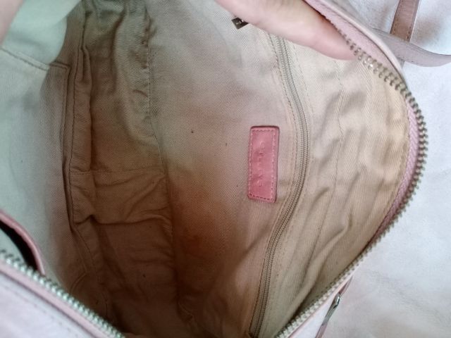 กระเป๋าสะพายยาวหนังแท้สีชมพู gillivo รูปที่ 2