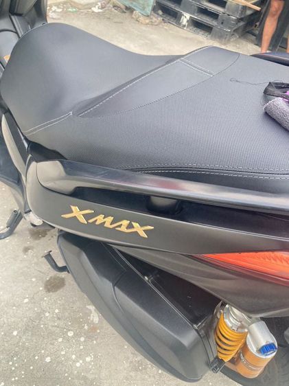 Yamaha XMAX 300 ปี 2021 สีดำ ล้อทอง  รถบ้านใช้น้อย ขายสด  ไมล์ 14,400 km.  service ตามรอบ ดูแลรักษาอย่างดีเยี่ยม รูปที่ 6