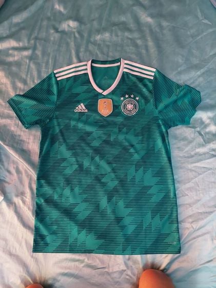 เสื้อเยอรมันสีเขียวแท้ ปี 2018 อก 42 