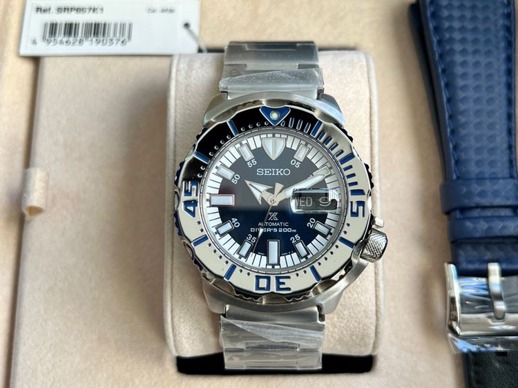 Seiko Royal Blue Monster Limited Edition  1750 piece. SRP657K1  รูปที่ 8