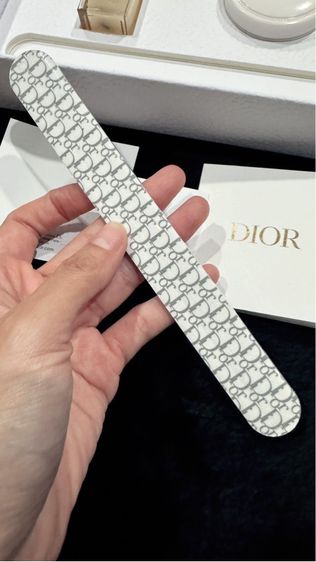 Dior ชุดพรีเมี่ยม บำรุงเล็บ จากดิออร์  พร้อมกล่องของขวัญ  รูปที่ 4