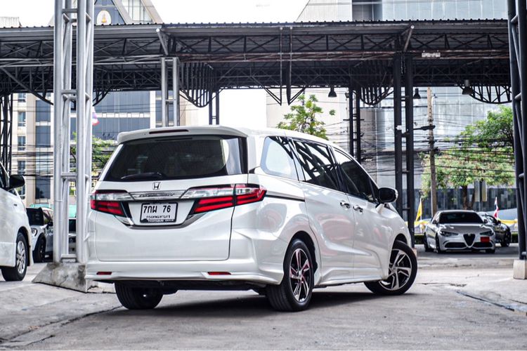 Honda Odyssey 2017 2.4 EL Utility-car เบนซิน ไม่ติดแก๊ส เกียร์อัตโนมัติ ขาว รูปที่ 3