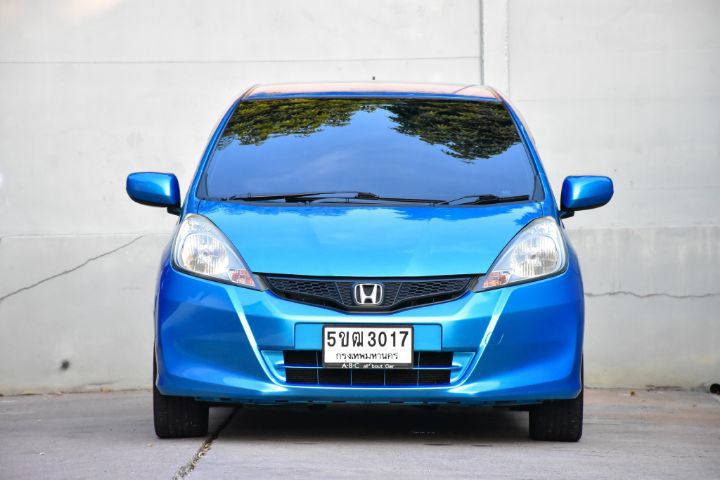 Honda Jazz 2013 1.5 V i-VTEC Sedan เบนซิน ไม่ติดแก๊ส เกียร์อัตโนมัติ ฟ้า รูปที่ 2