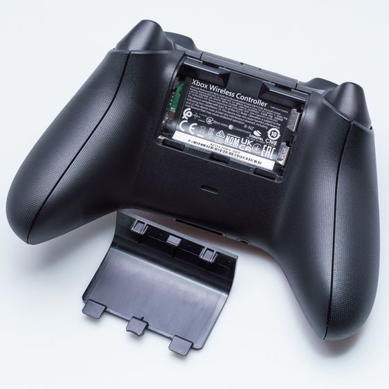 จอยไร้สาย Xbox Controller + USB-C Cable Black สภาพสวย ใช้น้อยแถม Thumb Grip Skull and Co รูปที่ 8