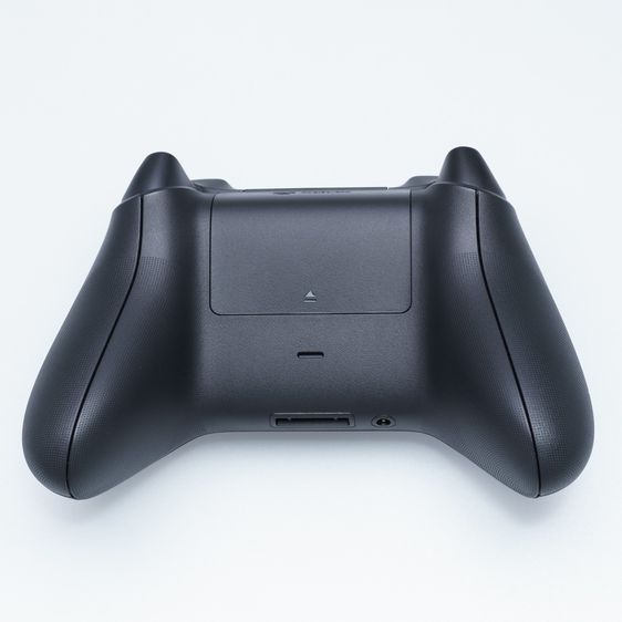 จอยไร้สาย Xbox Controller + USB-C Cable Black สภาพสวย ใช้น้อยแถม Thumb Grip Skull and Co รูปที่ 3