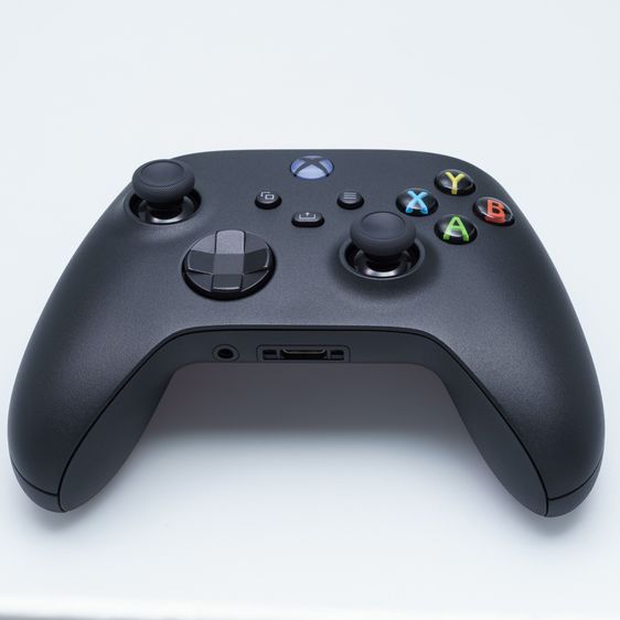 จอยไร้สาย Xbox Controller + USB-C Cable Black สภาพสวย ใช้น้อยแถม Thumb Grip Skull and Co รูปที่ 4