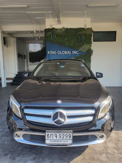 Mercedes-Benz GLA-Class 2016 GLA200 Utility-car เบนซิน ไม่ติดแก๊ส เกียร์อัตโนมัติ ดำ รูปที่ 4