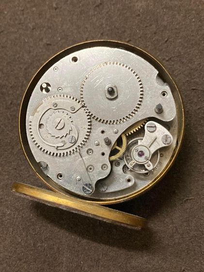 มาสภาพเดิมๆต้องไปเช็คเอา นาฬิหาปลุกไขลาน8วันแบรนดัง Vintage Table Alarm clock Jaeger-LeCoultre  Manual winding 8 day Swiss Made 1940’s รูปที่ 6