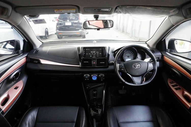 Toyota Vios 2020 1.5 Mid Sedan เบนซิน เกียร์อัตโนมัติ ขาว รูปที่ 4