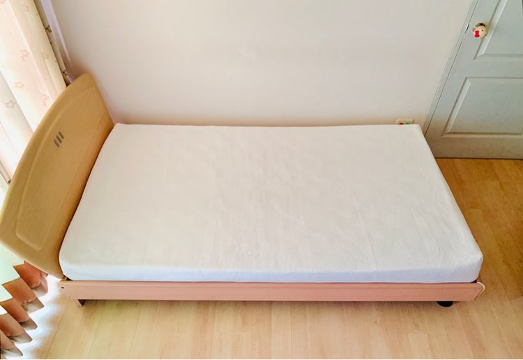 ปลอกสวมที่นอน ขนาด 3.5ฟุต สีขาว ยี่ห้อ Cork Bear (สภาพใหม่) (สินค้าหายาก) มือสองขายตามสภาพ สินค้าญี่ปุ่น-เกาหลีแท้