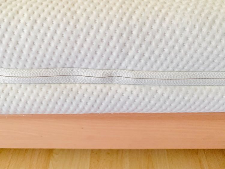 ปลอกสวมที่นอน ขนาด 3.5ฟุต สีขาว ยี่ห้อ Cork Bear (สภาพใหม่) (สินค้าหายาก) มือสองขายตามสภาพ สินค้าญี่ปุ่น-เกาหลีแท้ รูปที่ 5
