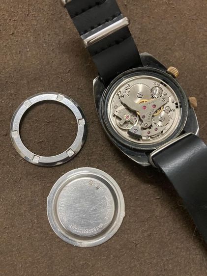 นาฬิกาไขลานปลุกแบรนดัง Vintage Sicura By Breitling ALARM DATE Black Pvd Hand Winding  17Jewels รูปที่ 5