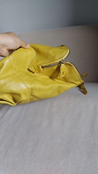 กระเป๋าถือ Fendi ใบใหญ่ รูปที่ 10