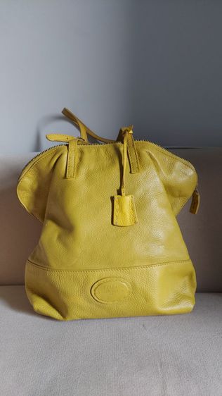 กระเป๋าถือ Fendi ใบใหญ่ รูปที่ 2