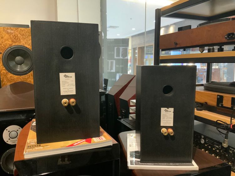 ขายลำโพงวางหิ้งเสียงดีพิมพ์นิยม แบรนด์ฮิตTotem Acoustic Model 1 Bookshelf loudspeakers made in Canada 🇨🇦 ป้ายขาวรุ่นแรก สภาพงามหยด รูปที่ 4