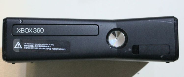 Xbox 360 S Console - 250gb HD Model 1439 รูปที่ 12