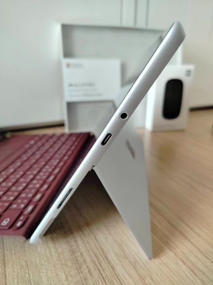 ขาย Microsoft Surface Go 2 , Core M3-8100Y Ram 8GB SSD 128GB สภาพของใหม่ แทบไม่มีตำหนิ พร้อมของแถม รูปที่ 2