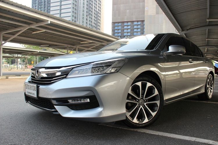Honda Accord 2016 2.0 EL i-VTEC Sedan เบนซิน เกียร์อัตโนมัติ เงิน รูปที่ 1