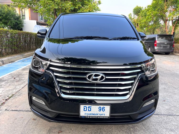 Hyundai H-1  2019 2.5 Elite Plus Van ดีเซล ไม่ติดแก๊ส เกียร์อัตโนมัติ ดำ รูปที่ 2
