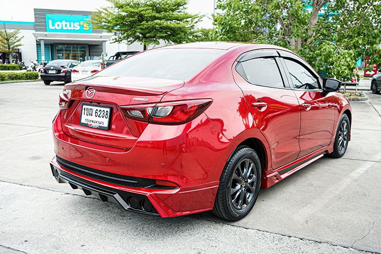 Mazda Mazda 2 2020 1.3 Skyactiv-G Sedan เบนซิน ไม่ติดแก๊ส เกียร์อัตโนมัติ แดง รูปที่ 3