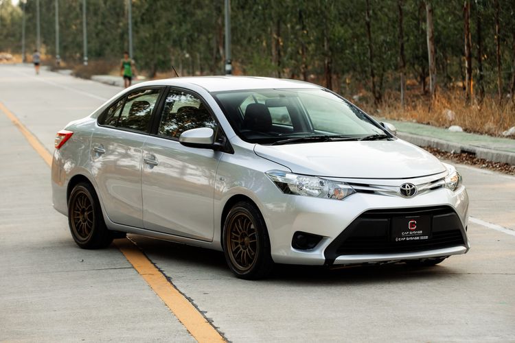 Toyota Vios 2014 1.5 J Sedan เบนซิน ไม่ติดแก๊ส เกียร์อัตโนมัติ เทา รูปที่ 3