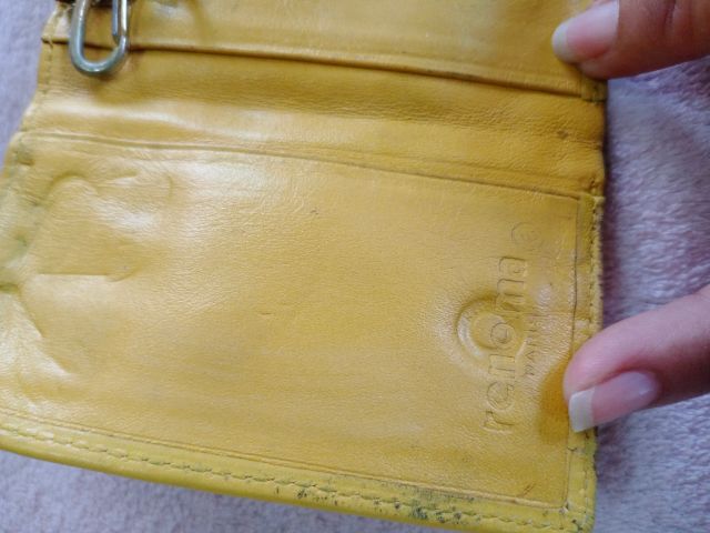 กระเป๋ากุญแจหนังแท้สีเหลือง renoma รูปที่ 4