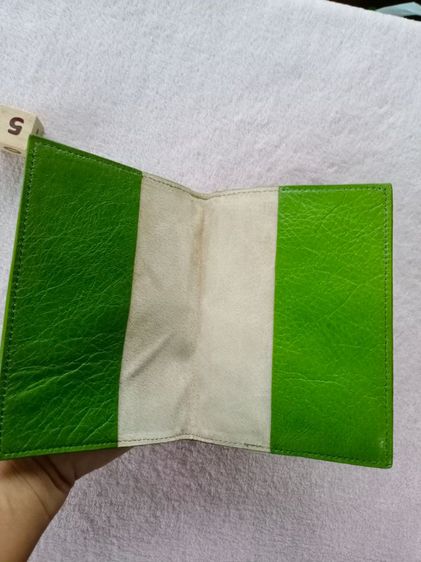 กระเป๋าใส่พาสปอร์ตหนังแท้สีเขียว รูปที่ 2