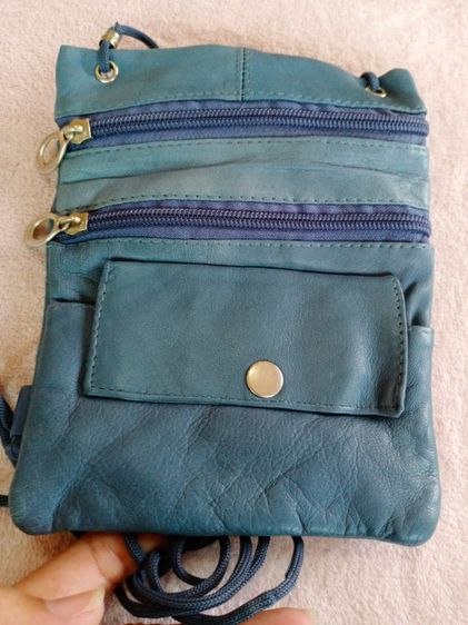 กระเป๋าสะพายยาวหนังแท้สีฟ้าเทา รูปที่ 4