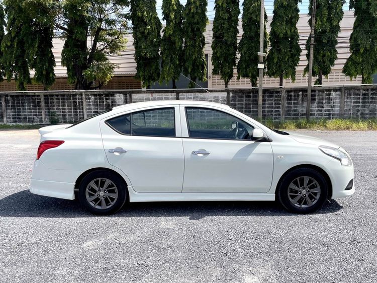 Nissan Almera 2018 1.2 V Sedan เบนซิน ไม่ติดแก๊ส เกียร์ธรรมดา ขาว รูปที่ 4