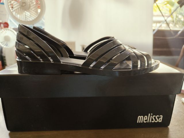 รองเท้า melissa สีดำ  รูปที่ 2