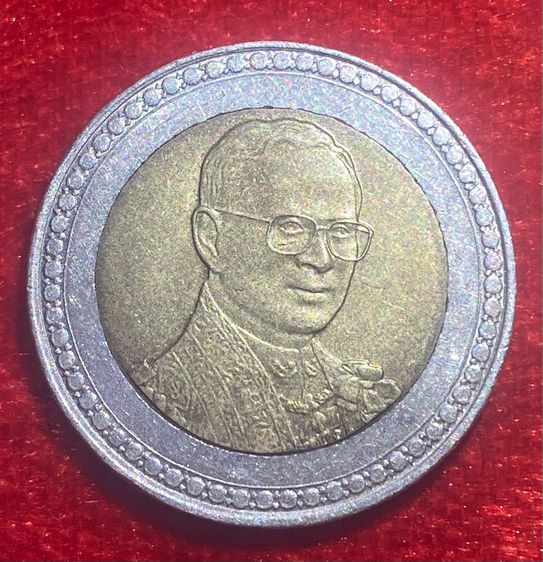 เหรียญ 10 บาท ที่ระลึกพระราชพิธีฉลองศิริราชสมบัติครบ 60 ปี รูปที่ 2