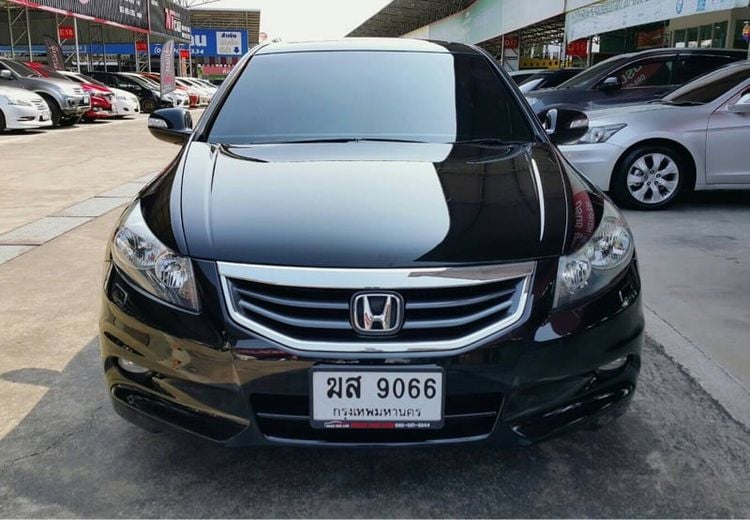 Honda Accord 2012 2.4 JP Sedan เบนซิน ไม่ติดแก๊ส เกียร์อัตโนมัติ ดำ